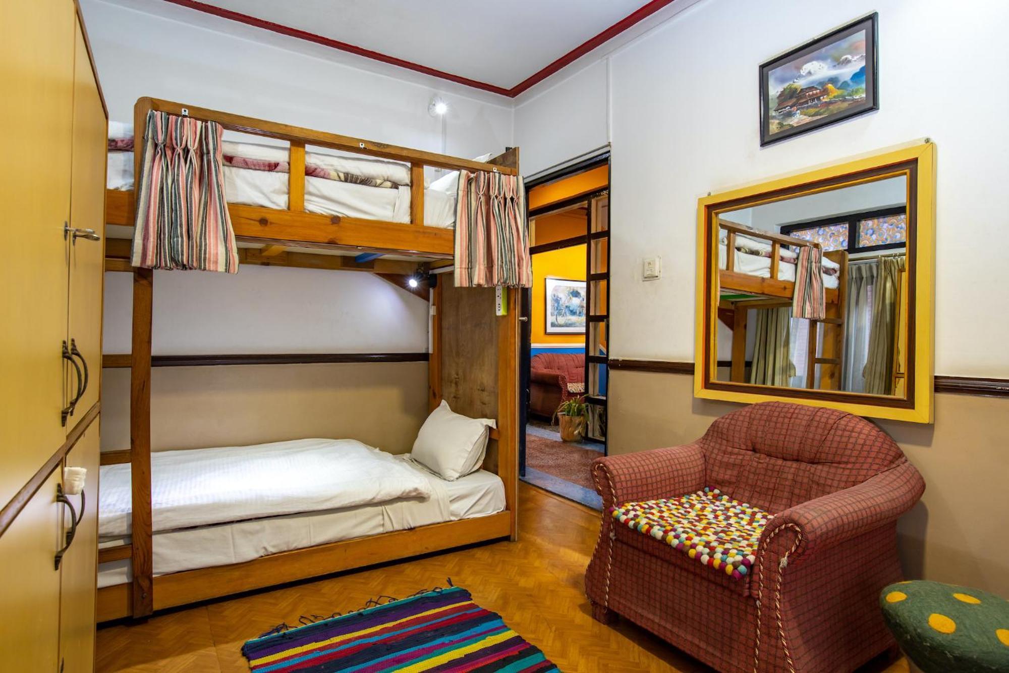 Shangrila Boutique Hotel Катманду Екстериор снимка