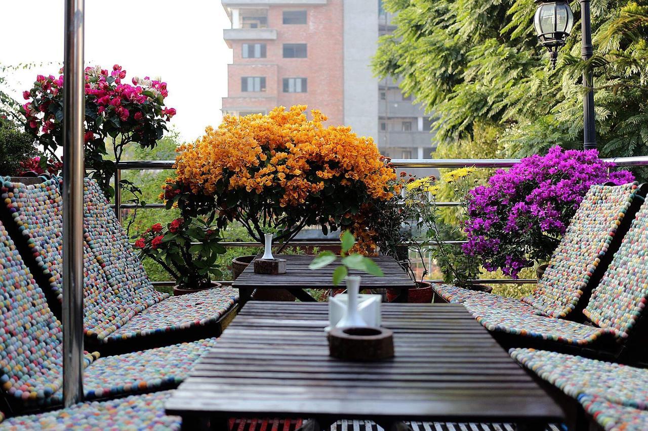 Shangrila Boutique Hotel Катманду Екстериор снимка