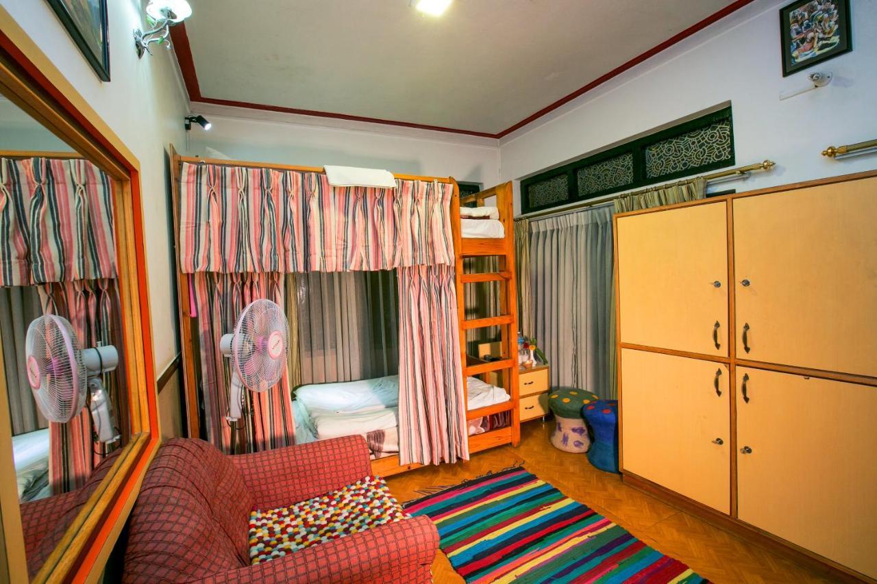 Shangrila Boutique Hotel Катманду Екстериор снимка