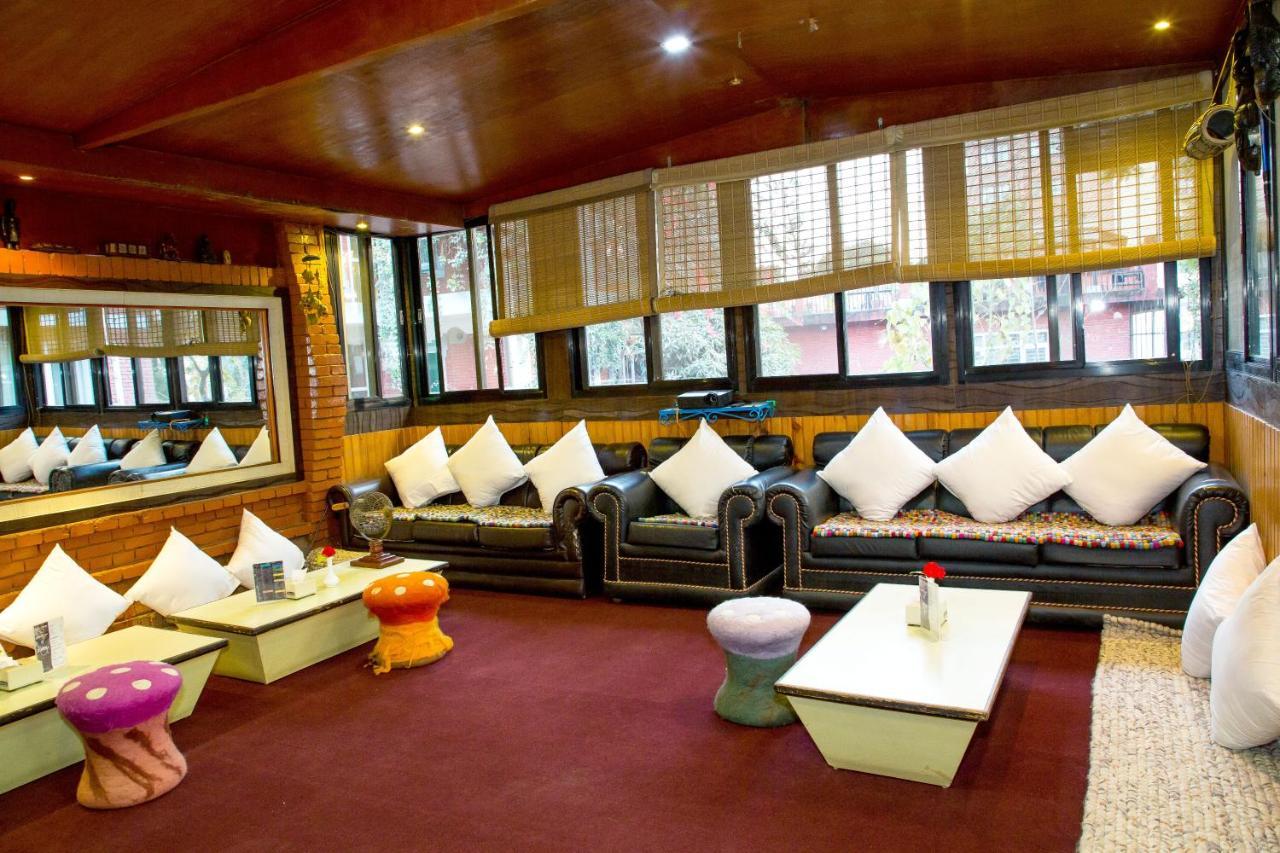 Shangrila Boutique Hotel Катманду Екстериор снимка