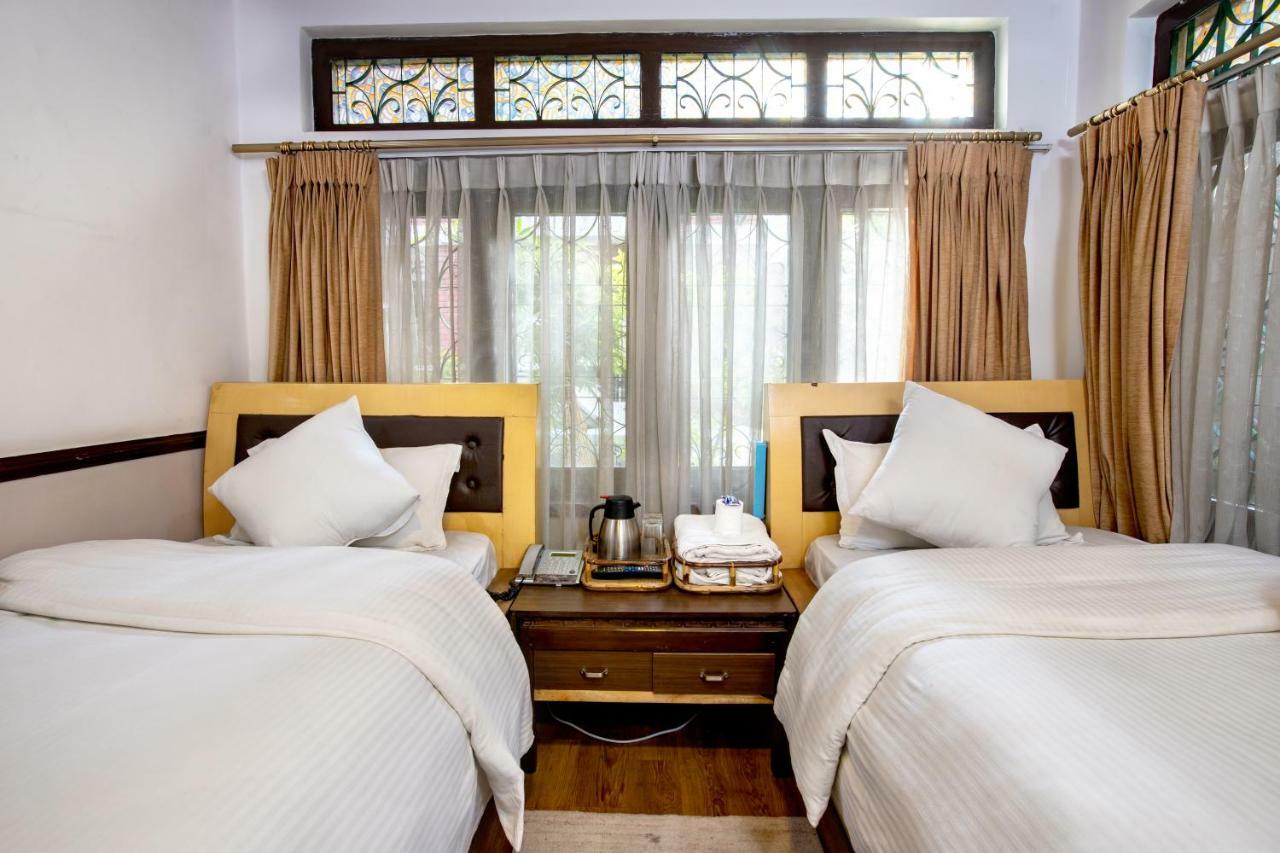 Shangrila Boutique Hotel Катманду Екстериор снимка