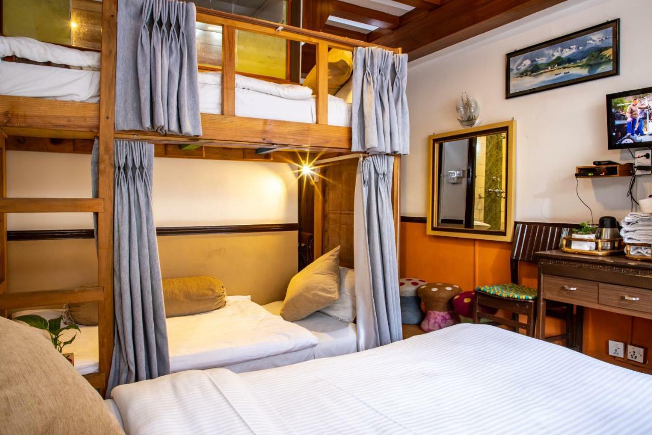 Shangrila Boutique Hotel Катманду Екстериор снимка