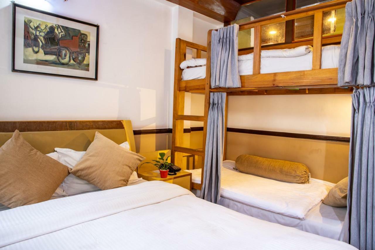 Shangrila Boutique Hotel Катманду Екстериор снимка