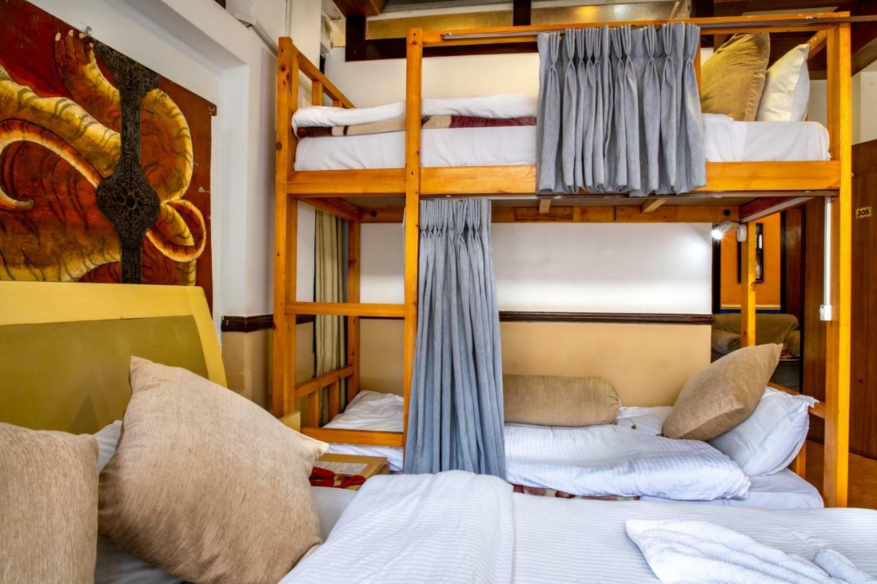 Shangrila Boutique Hotel Катманду Екстериор снимка