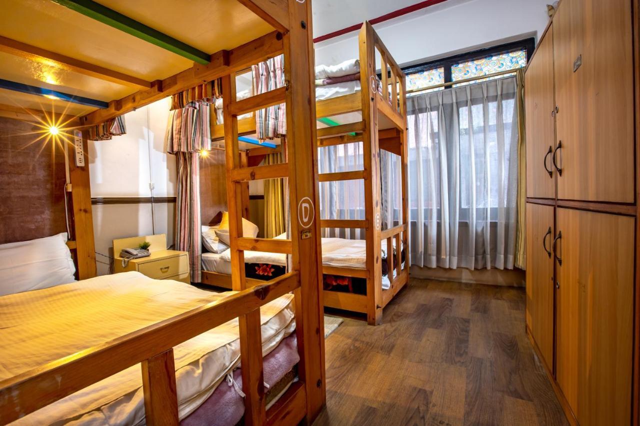 Shangrila Boutique Hotel Катманду Екстериор снимка